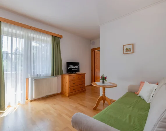 optim-Studio-Kräutergartl-Hansbauer Juli 2023 -478