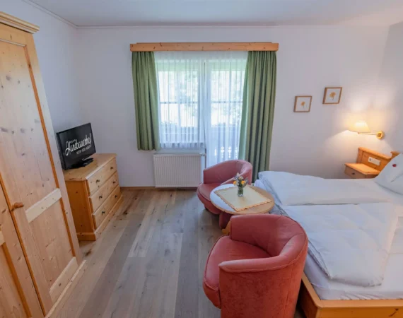 optim-Zimmer-Ringelblume-Hansbauer Juli 2023 -455